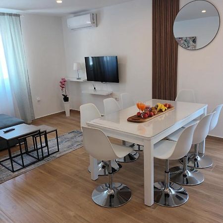 Apartmani Tolj Makarska Bagian luar foto