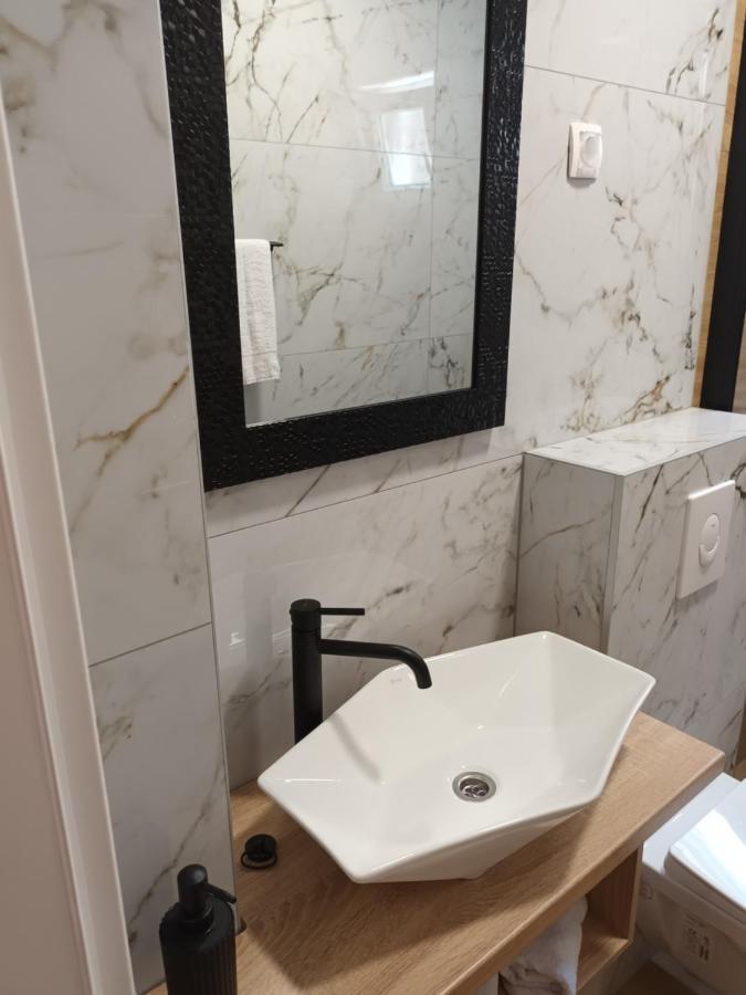 Apartmani Tolj Makarska Bagian luar foto