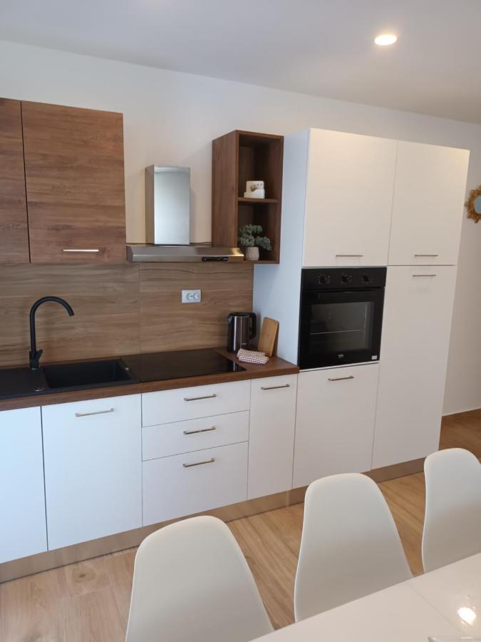 Apartmani Tolj Makarska Bagian luar foto