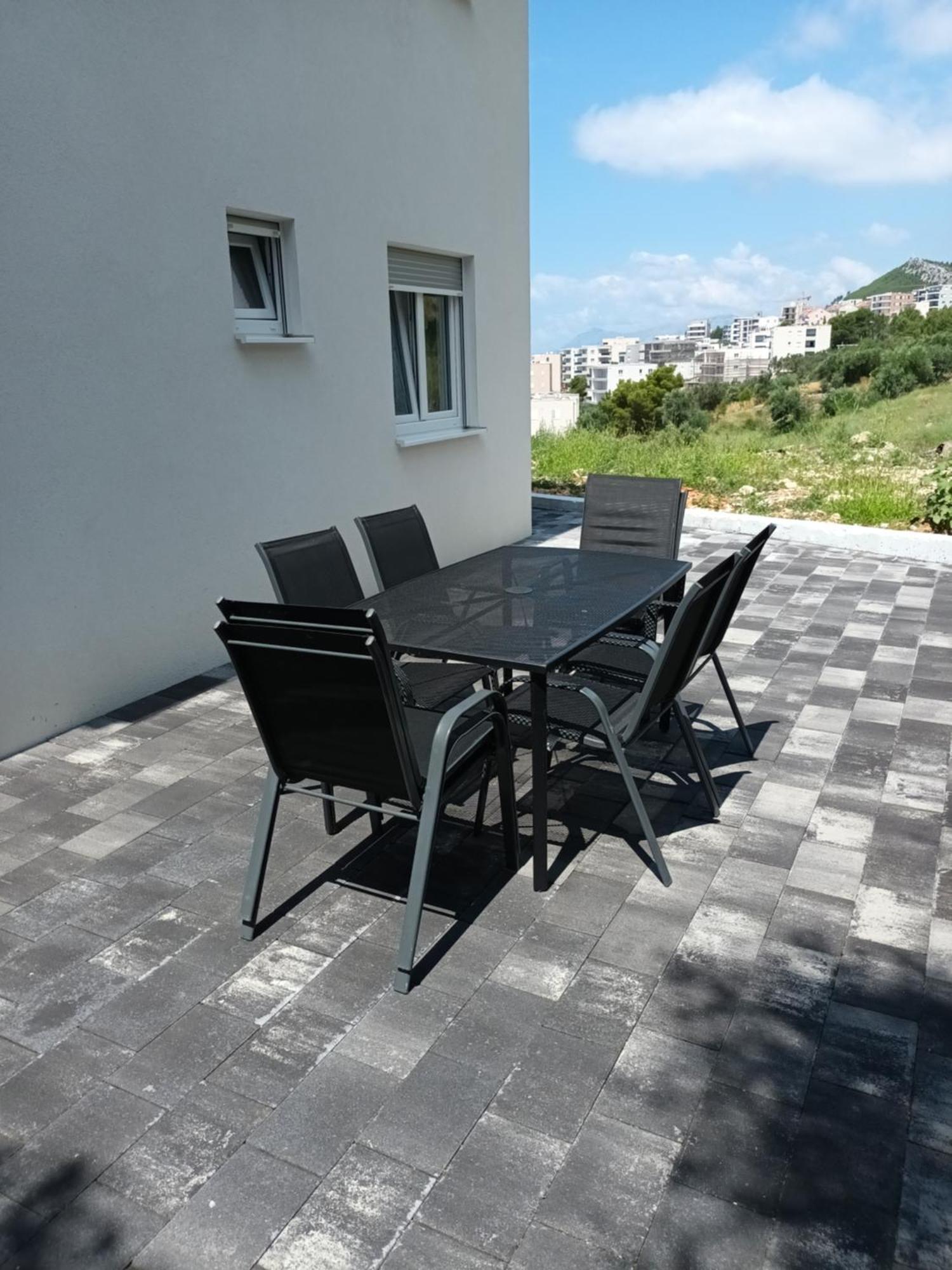 Apartmani Tolj Makarska Bagian luar foto
